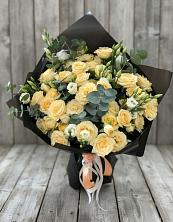 Букет цветов из:  Розы и Лизиантусы в Петровске