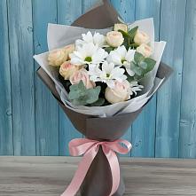 Букет цветов из:  Хризантемы и Розы #REPLACE_PRED# Петровске