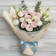 Букет цветов из:  Лизиантусы в Петровске
