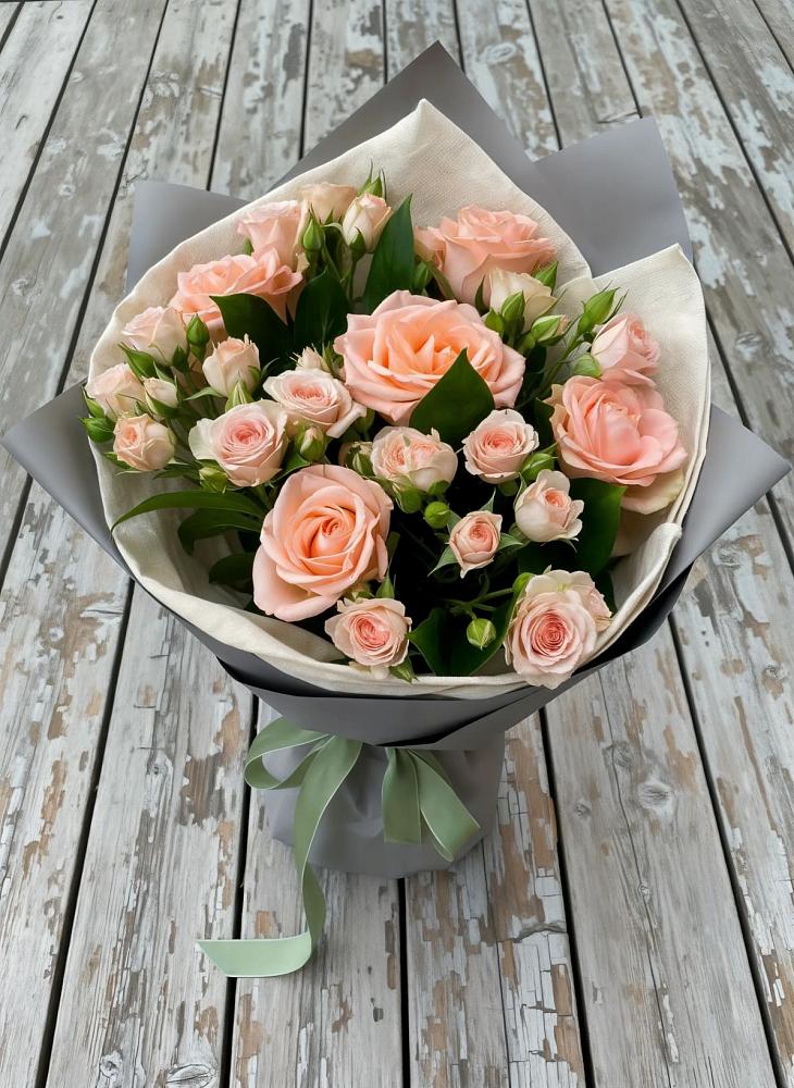 Букет цветов из: Розы в Петровске