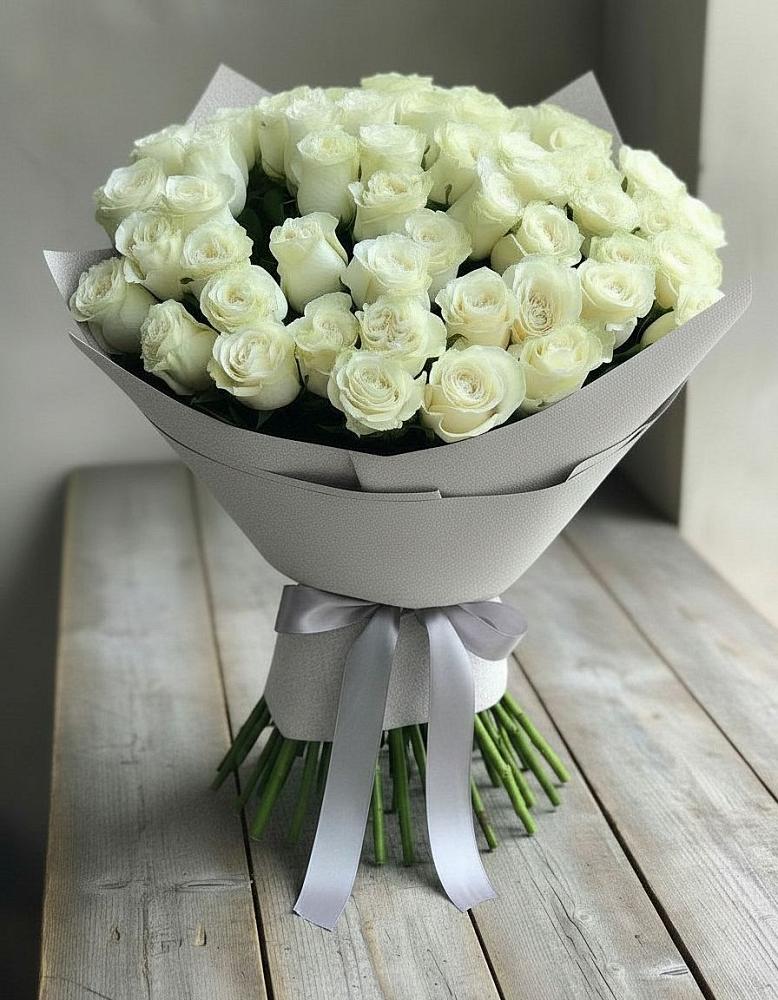 Букет 35 Белых роз в Петровске