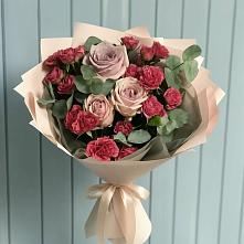 Букет цветов из:  Гвоздики и Розы #REPLACE_PRED# Петровске