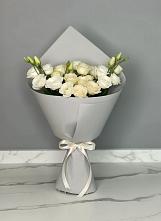 Букет цветов из:  Розы и Лизиантусы в Петровске